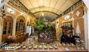 اقامتگاه بومگردی خشت آباد یزد